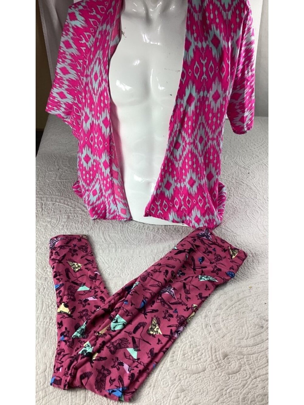 LulaRoe Pink & Blue Geometric Open Kimono Size 3 & Bird Print Leggings one size